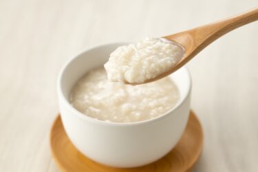 【ヨーグルトメーカー】美味しい甘酒の作り方！おかゆと米麹で作る簡単レシピ